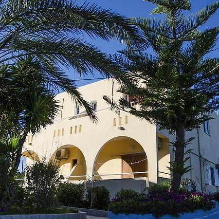 Yiannis The Beekeeper Apartments Kéfalos Exterior foto